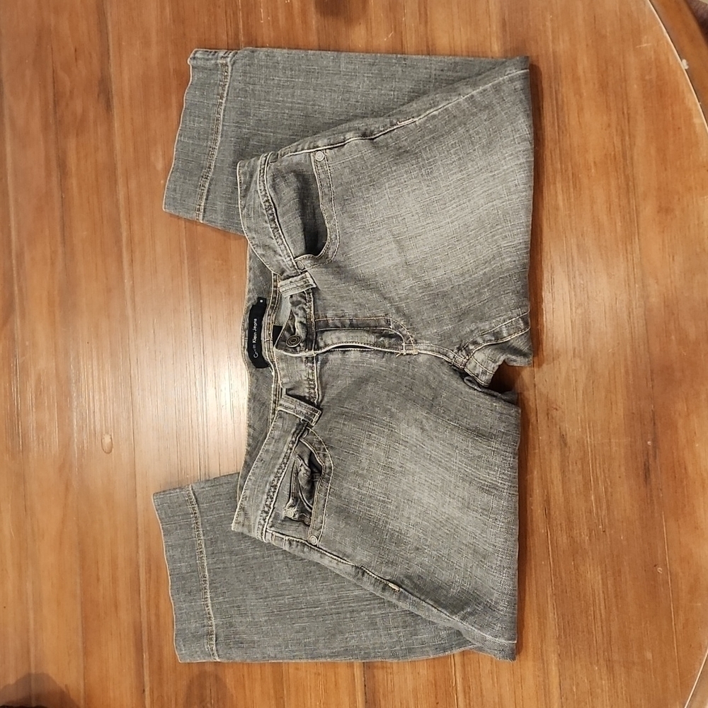 Calvin Klein cropped jeans. Size 10